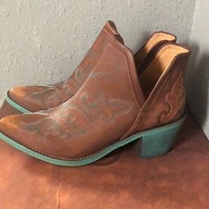 Circle G booties
